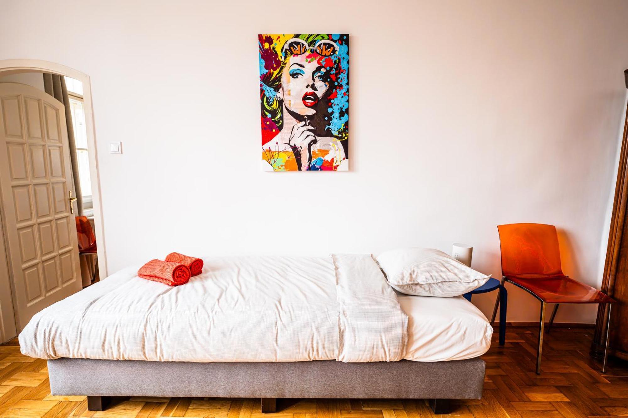 Artsy Loft Downtown 2 Budapest